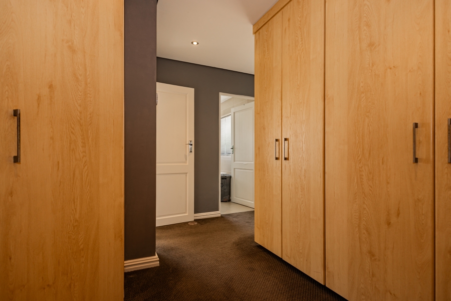 6 Bedroom Property for Sale in Baronetcy Estate Western Cape